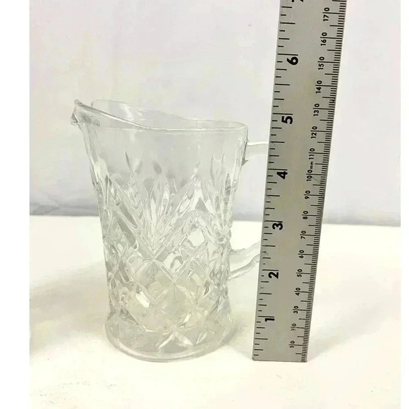 Set of 2 VTG Pineapple Etched Pattern Creamer Early American Ribbed Handle - Picture 4 of 13